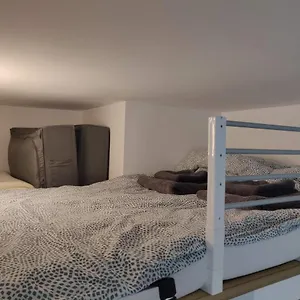 Apartament Mieszkanie 1-pokojowe Z Darmowym Parkingiem, Warszawa