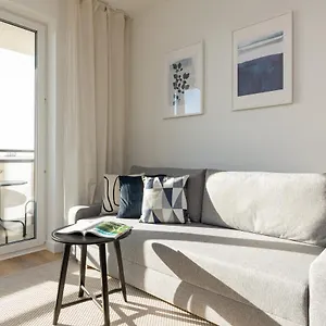 Apartament Lopuszanska With Parking Place By Renters, Warszawa